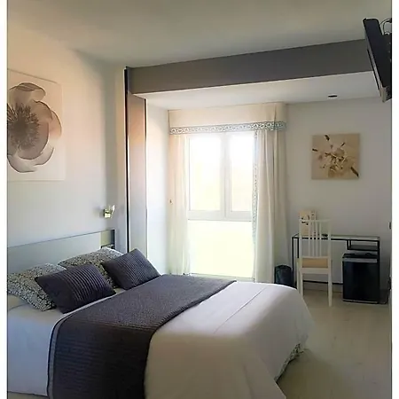 Rey Sancho מלון 4*