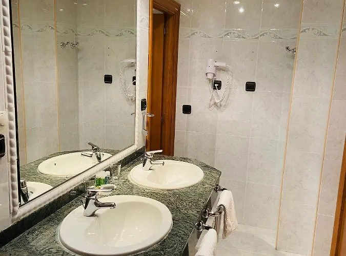 Отель Rey Sancho Паленсия